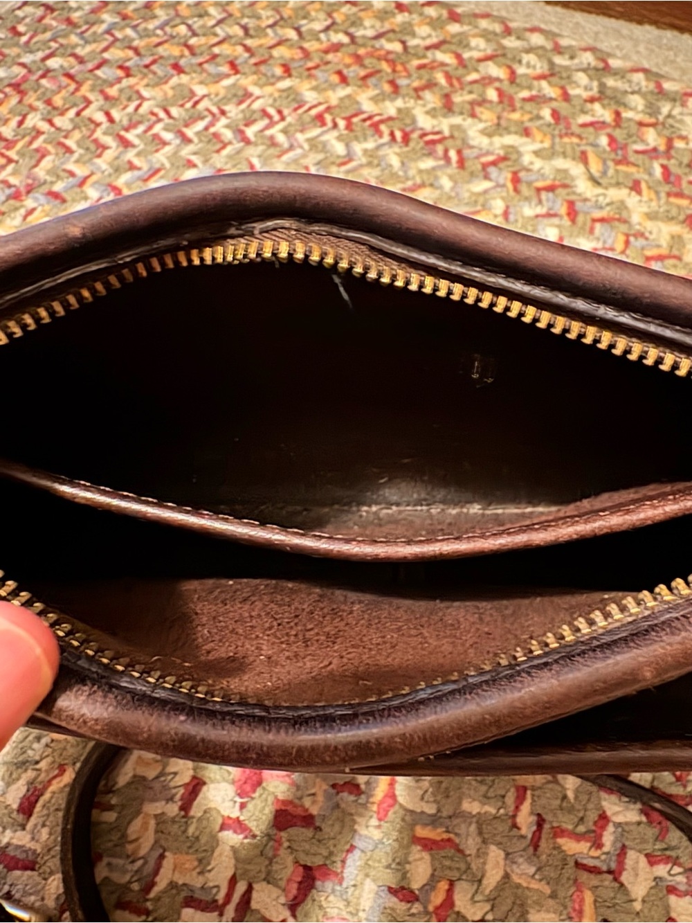 COACH WENDI
Classic Vintage
All Leather - Picture 8 of 14